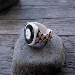 Kagyló Gyűrű - Fekete - 17 mm